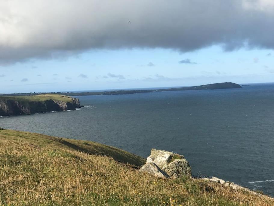 Trethvor House Ensuite Double Room With Free Parking In Quiet Residential Area Padstow Kültér fotó