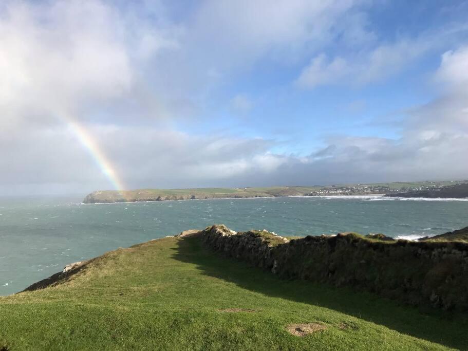 Trethvor House Ensuite Double Room With Free Parking In Quiet Residential Area Padstow Kültér fotó